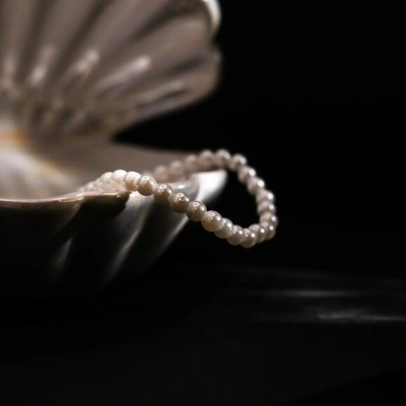 NWT: White Peal Coin Bracelet - Picture 5 of 8